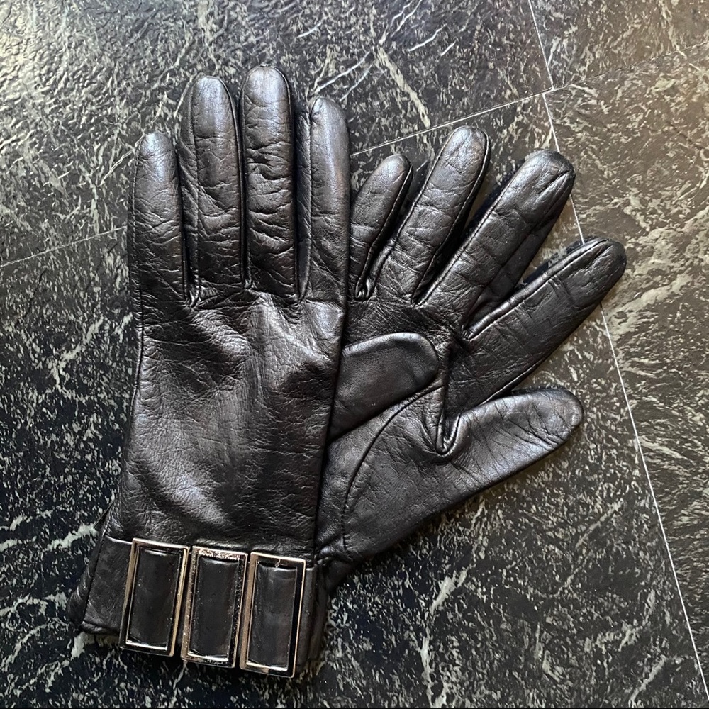 Black leather Michael Kors gloves with buckles